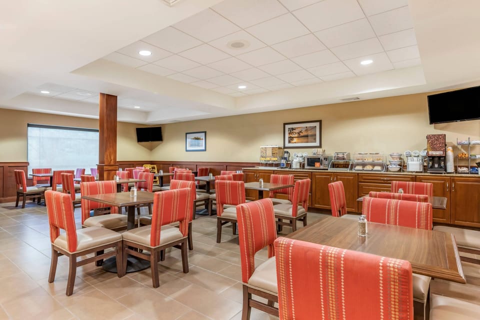 Free buffet breakfast