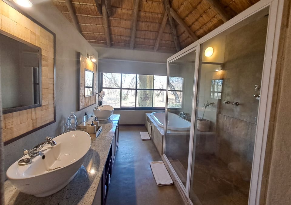 Double or Twin Room (1) | Bathroom | Separate tub and shower, deep soaking tub, hair dryer, towels