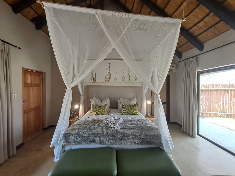 Double or Twin Room (5) | In-room safe, blackout drapes, WiFi, bed sheets
