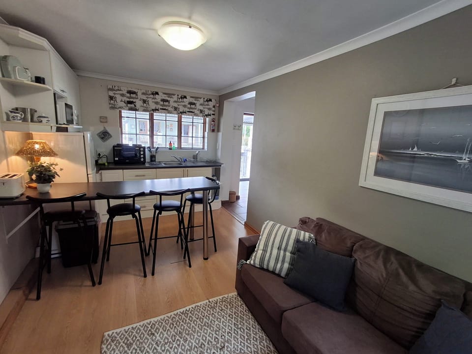 Unit 2 - Garden flat/Family Unit  | Living area | TV