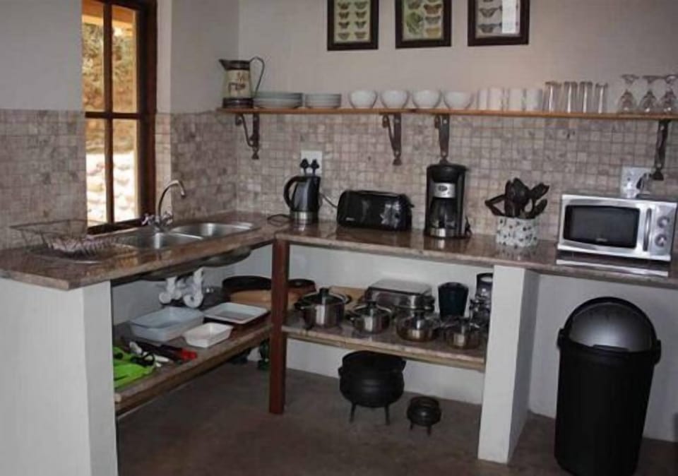 Fridge, microwave, stovetop, cookware/dishes/utensils