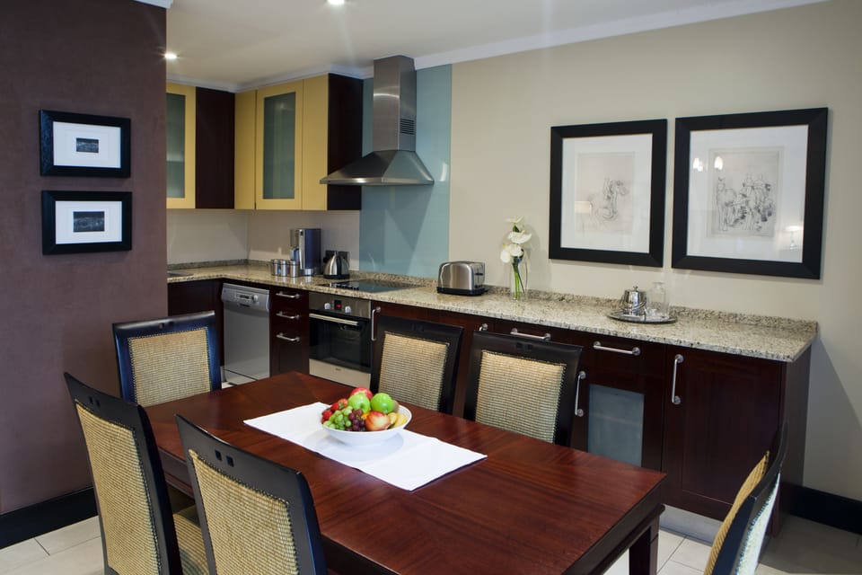 0B | Private kitchen | Fridge, microwave, oven, stovetop
