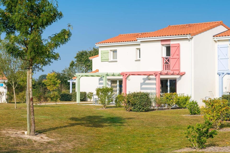 Holiday Home Exterior [summer]