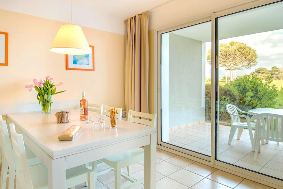 Holiday Home Swimming Pool