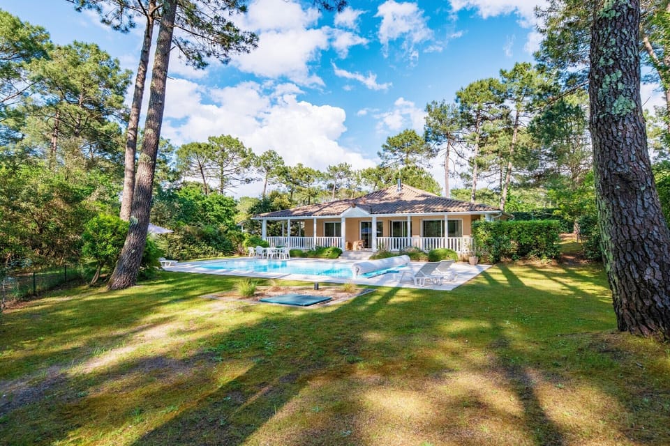 Holiday Home Exterior [summer]