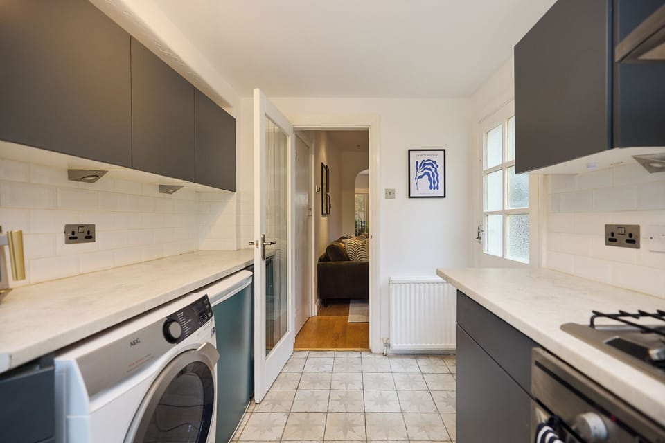 Apartment, Patio | Private kitchen