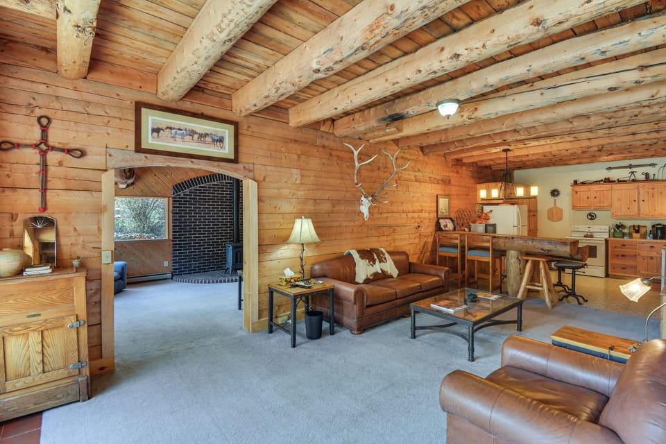 Sitting Room | 1st Floor