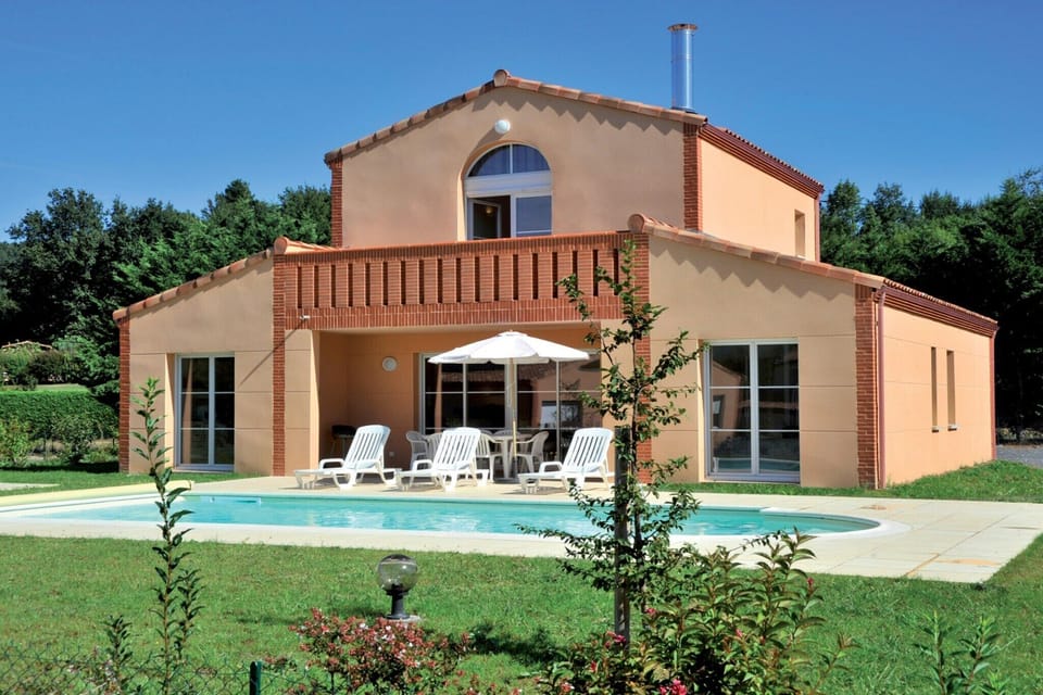 Holiday Home Exterior [summer]