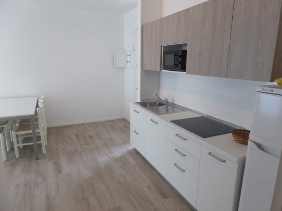 Apartment, 2 Bedrooms, Terrace | Interior
