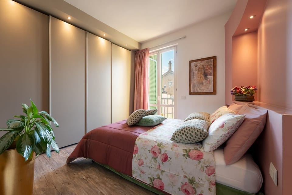 La Casa di Flora - 6-bedroom suite apartment with private parking Apartment in Florence