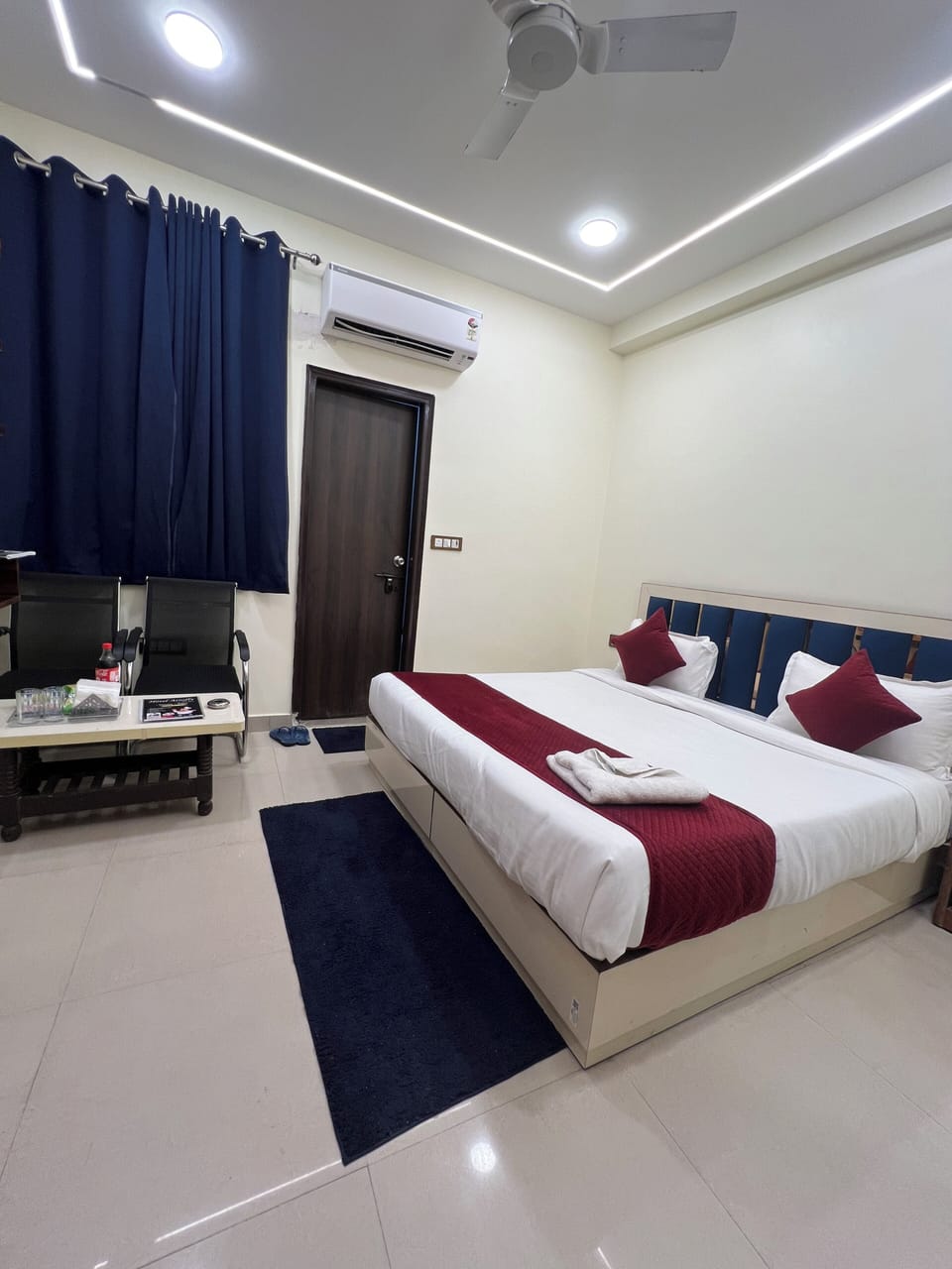 Economy Double Room | Pillowtop beds, free minibar, desk, free WiFi
