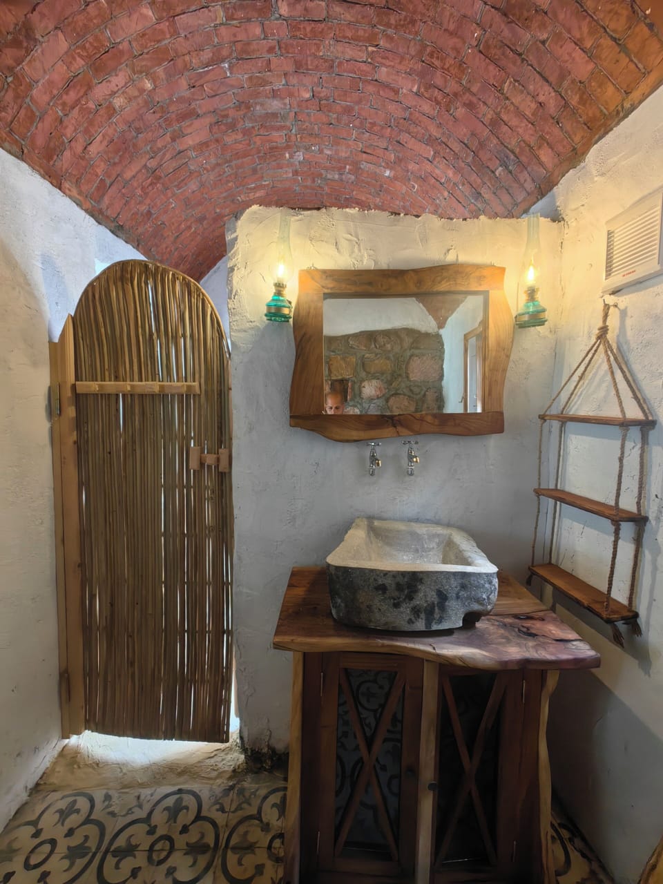 Junior Suite, River View | Bathroom | Free toiletries, slippers, bidet, towels