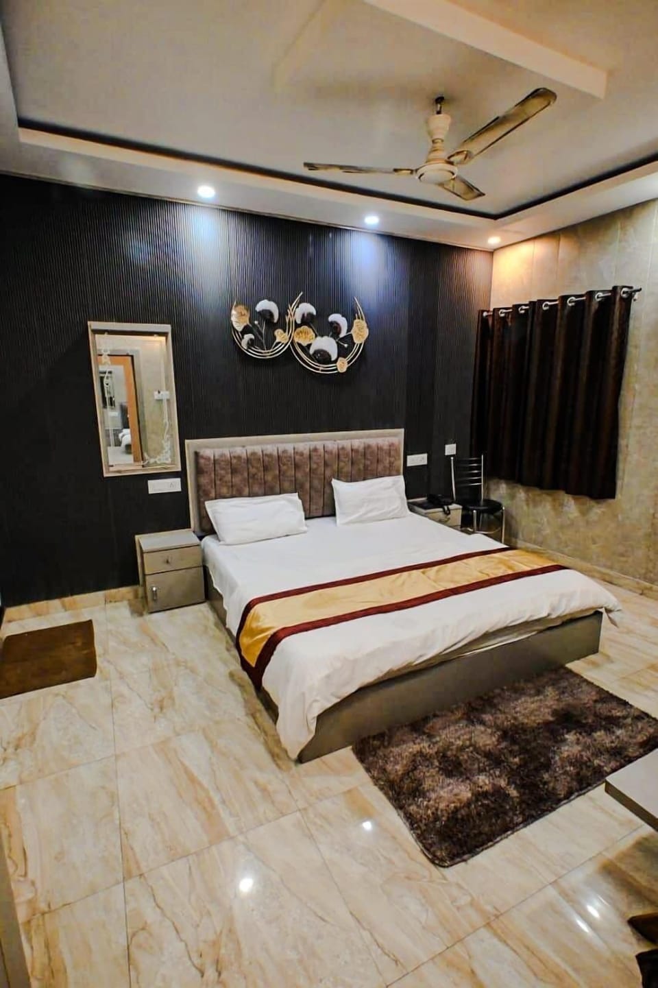 Deluxe Double Room | Soundproofing, iron/ironing board, free WiFi