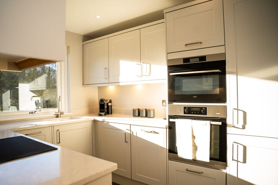 Apartment, 2 Bedrooms, Balcony | Private kitchen