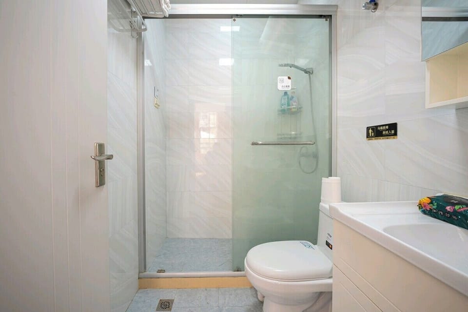 Comfort Quadruple Room, Kitchenette, Courtyard Area | Bathroom