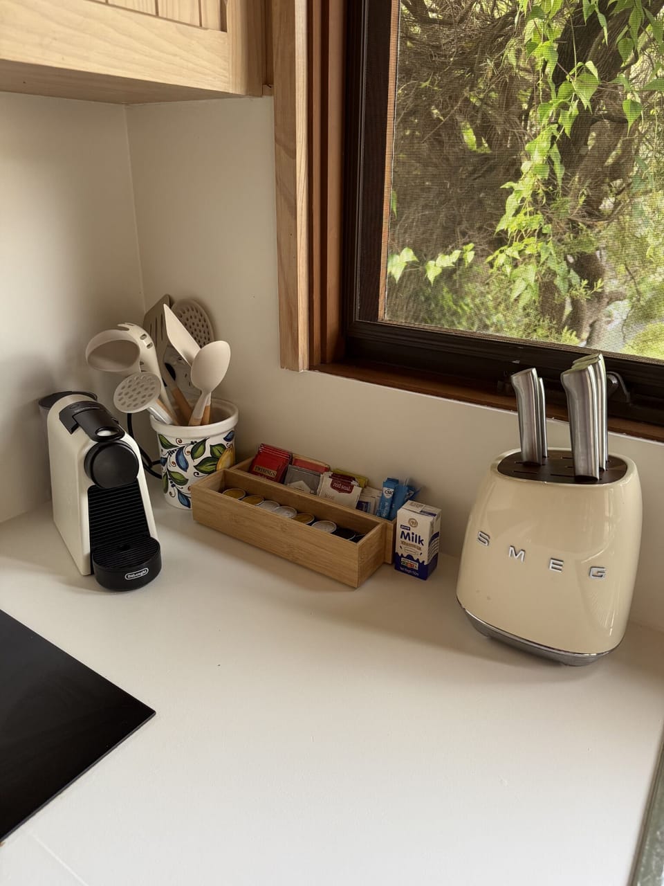 Kitchen bench