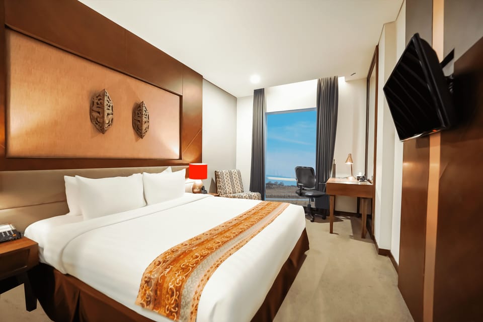 Superior Single Room | Minibar, in-room safe, desk, iron/ironing board (on request)