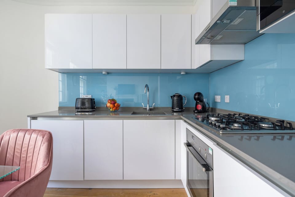 City Apartment, 1 Double Bed with Sofa bed, Non Smoking, City View | Private kitchen | Espresso maker, coffee/tea maker, electric kettle, highchair