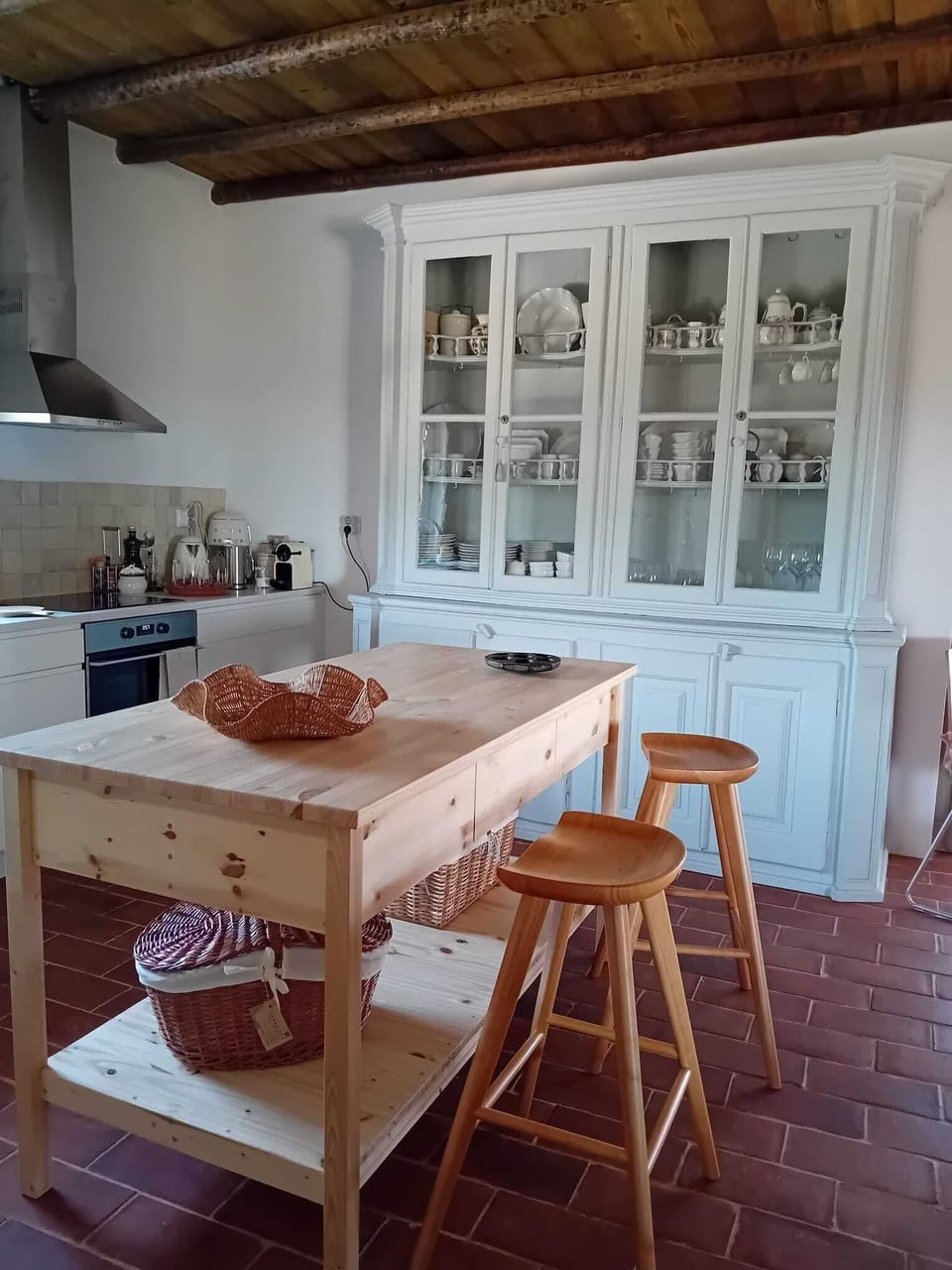 Family Villa, Five Bedrooms, Countryside View | Private kitchen