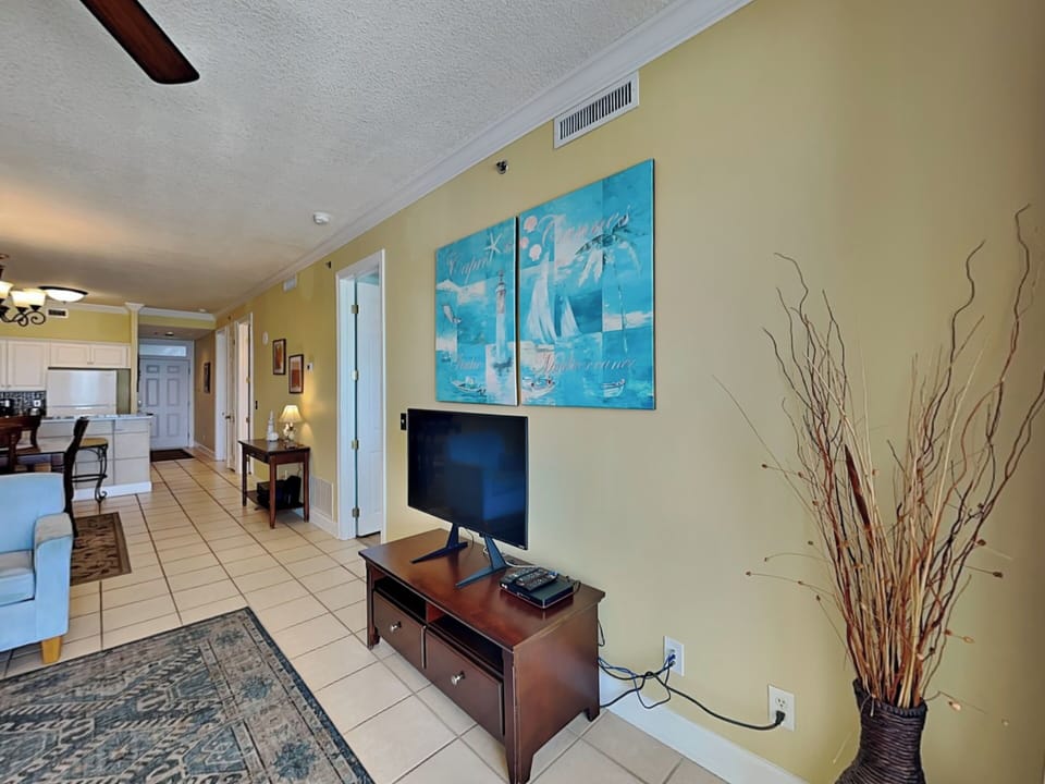 Living Area - Smart TV