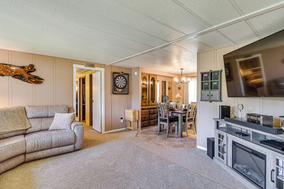 House (3 Bedrooms) | Interior