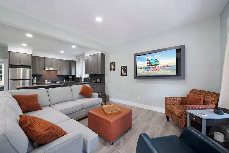 The Pearl at Wallops sleeps 8 in 3 Bedrooms, plus a Living Area Sleeper Sofa.