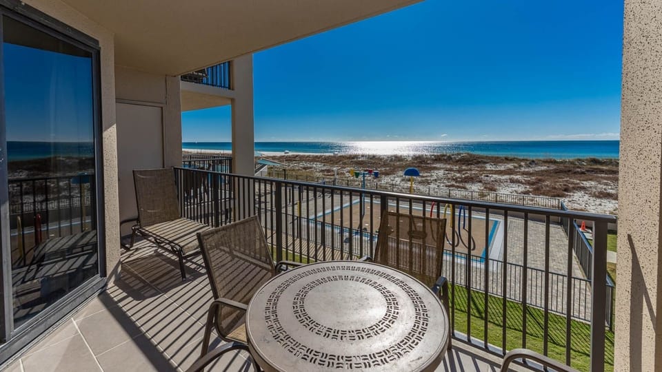 Condo, 1 Bedroom | Outdoor dining