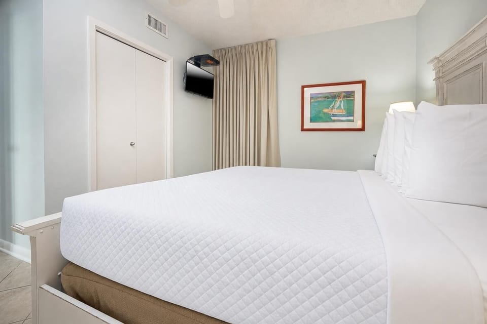Condo, 1 Bedroom | 1 bedroom, WiFi (free)