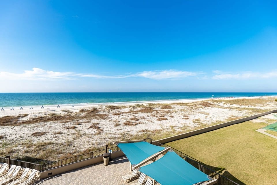 Condo, 1 Bedroom | Property grounds