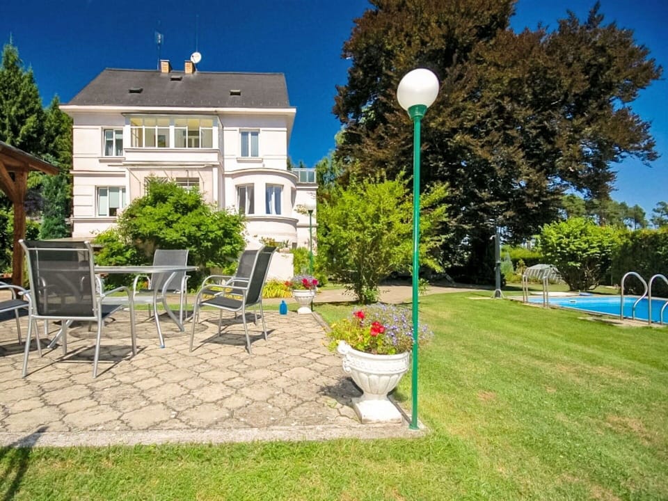 Residential Area, House, Shrub, Home, Garden, Lawn, Estate, Landscaping, Yard, Mansion
