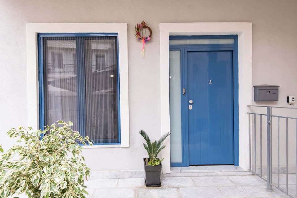 Studio's entrance inspired by Mani architecture