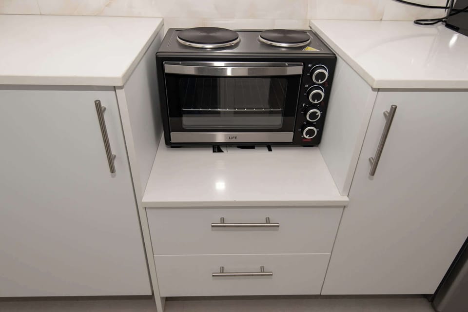 Fully equipped kitchenette for easy home-style meals
