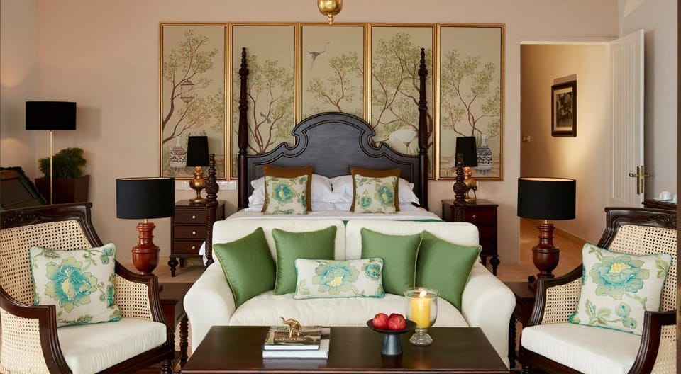 Royal Suite - Lake View | Minibar, in-room safe, individually decorated, individually furnished