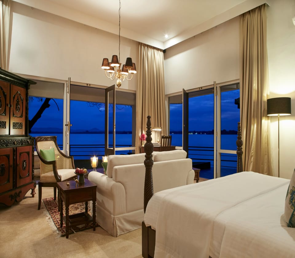 Royal Suite - Lake View | Minibar, in-room safe, individually decorated, individually furnished