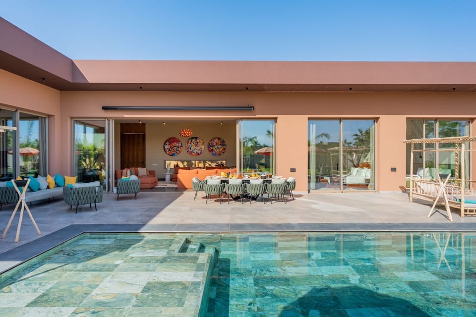 Luxury Villa, Garden View | Outdoor dining