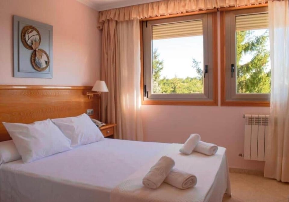 Classic Double Room, Garden View | Desk, free WiFi, wheelchair access