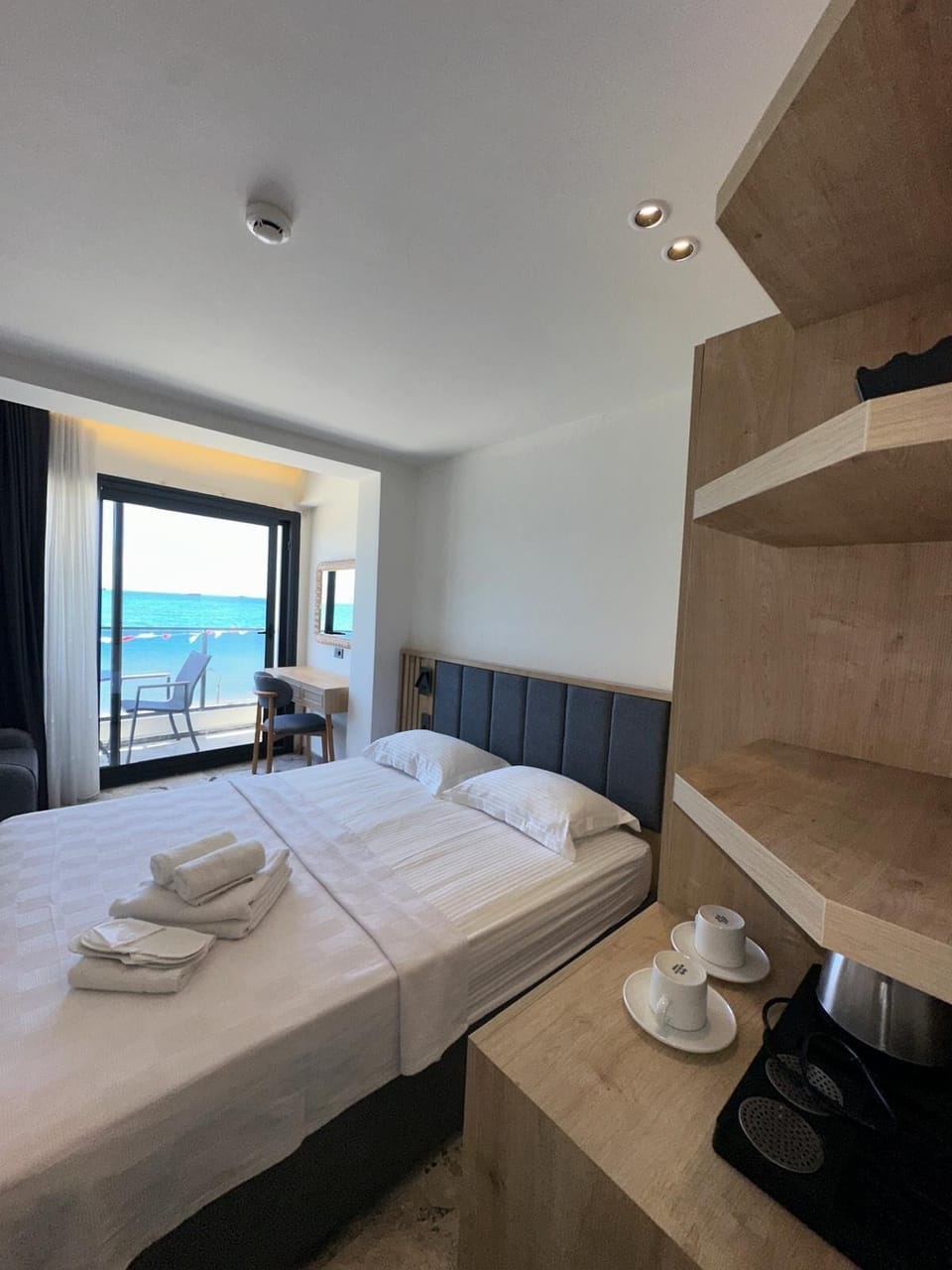 Comfort Triple Room, Balcony, Sea View | Desk, laptop workspace, iron/ironing board, free WiFi