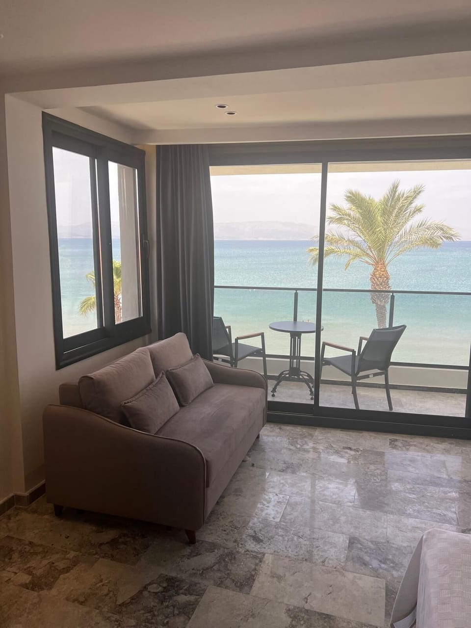 Superior Room | Living area