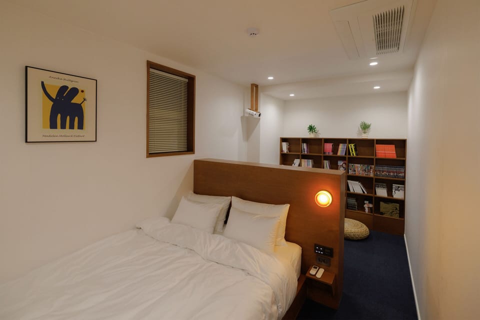Deluxe Double Room, Non Smoking | Premium bedding, down comforters, in-room safe, laptop workspace