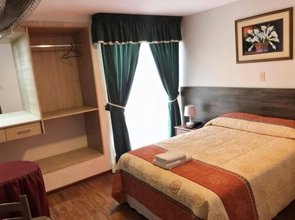 Standard Single Room | Premium bedding, iron/ironing board (on request), WiFi (free)