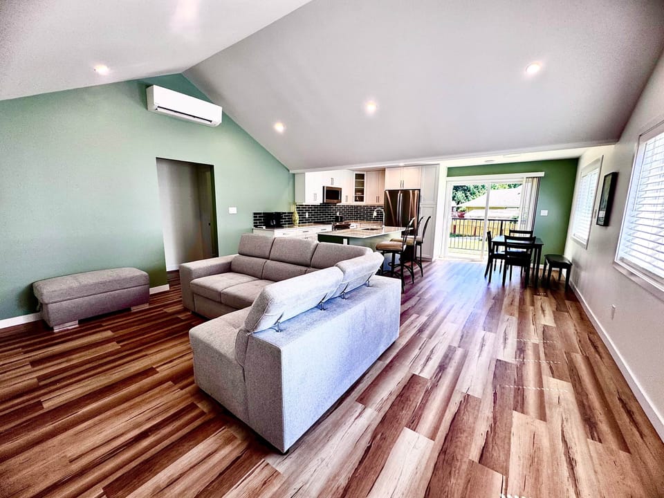 Main living area/Kitchen