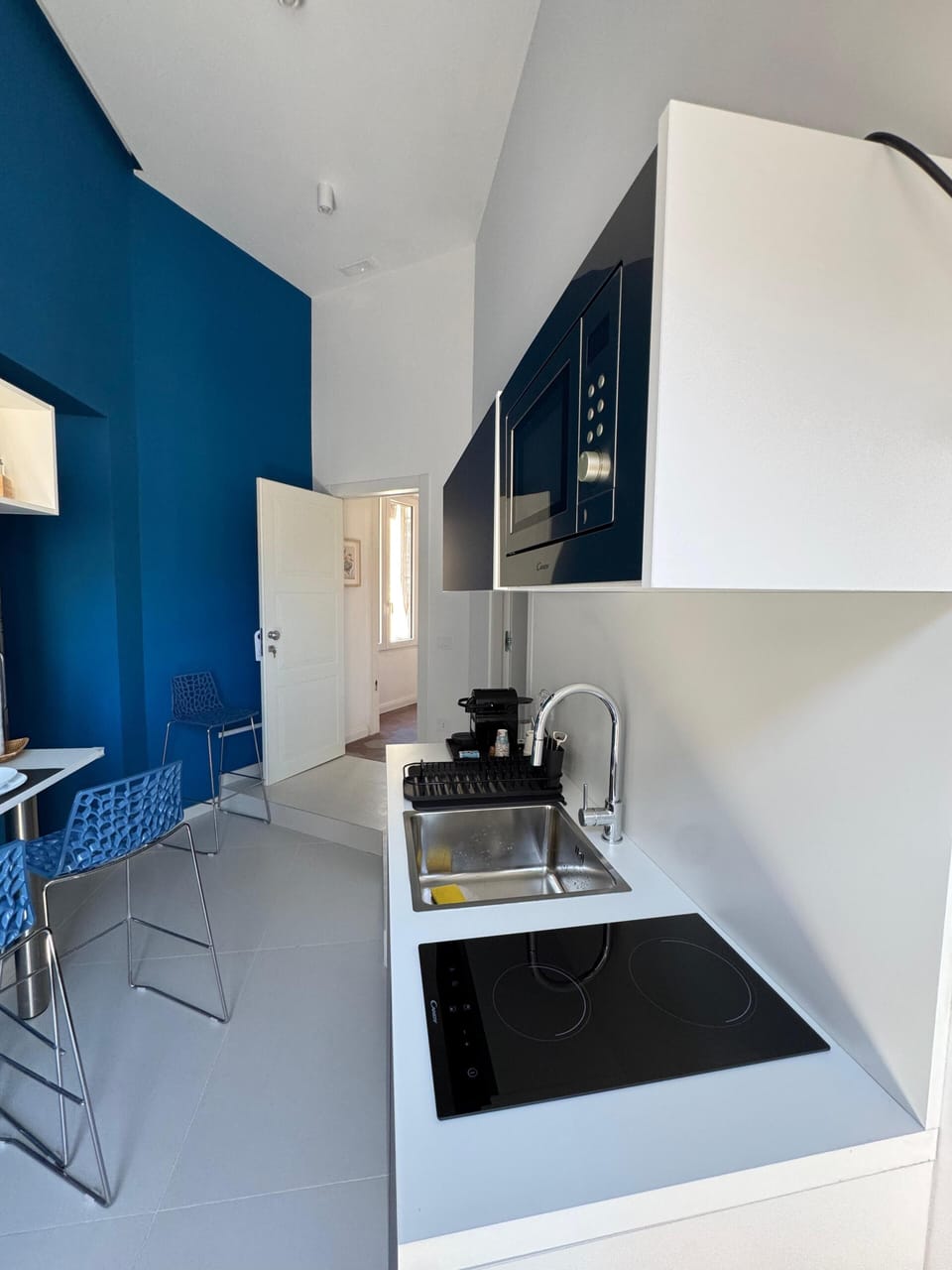Luxury Apartment, Balcony, City View | Private kitchen | Espresso maker, coffee/tea maker, electric kettle