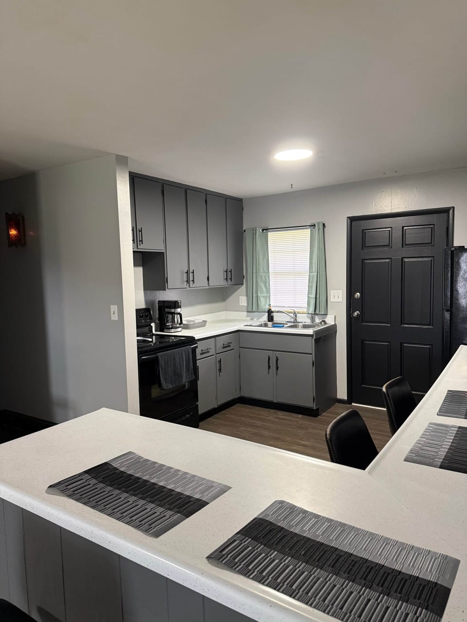 717 Kitchen