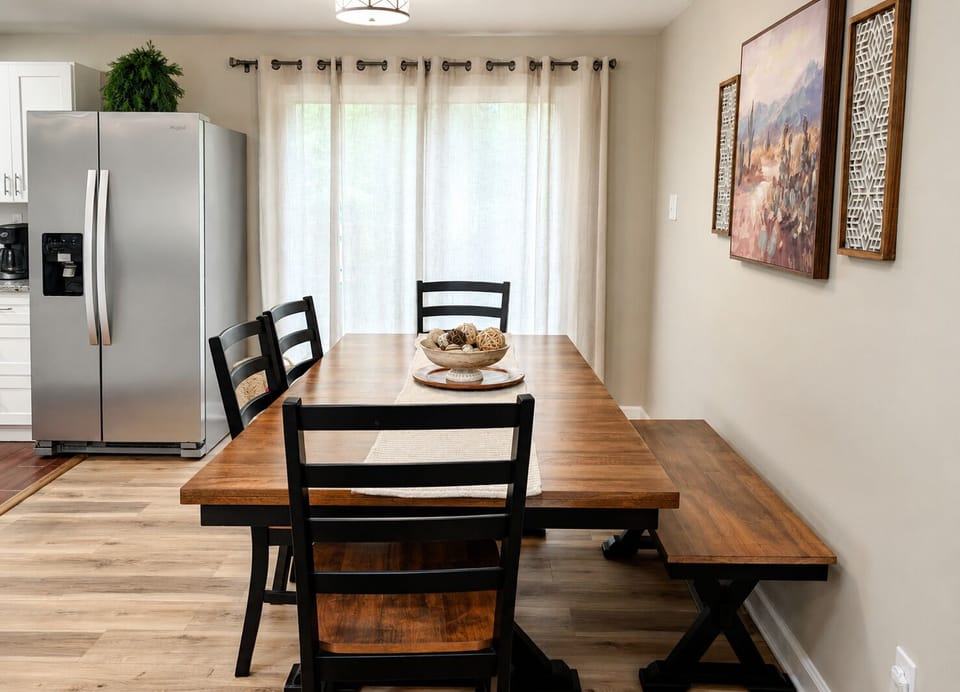 Dining for 6-8 people. ~