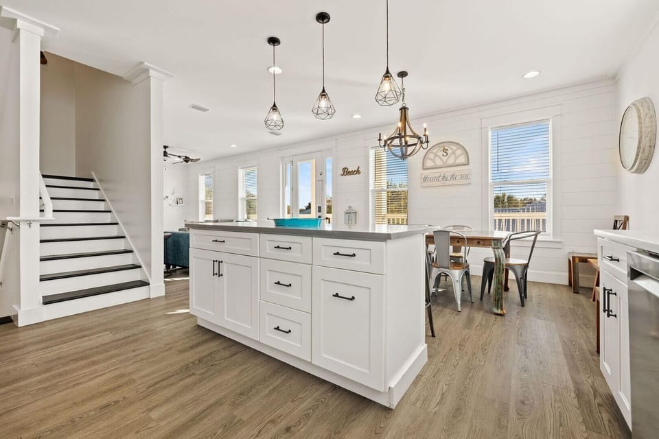 House, Multiple Beds (Sealah @ Crystal Beach) | Private kitchen