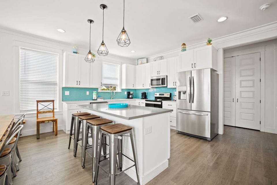 House, Multiple Beds (Sealah @ Crystal Beach) | Private kitchen