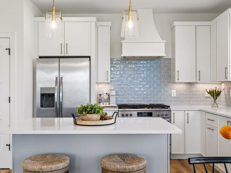 Beautiful Kitchen with Island