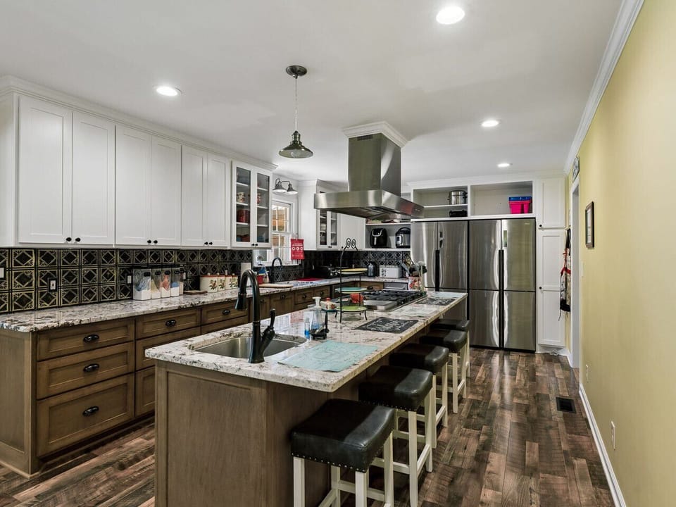 Enjoy a fully stocked kitchen