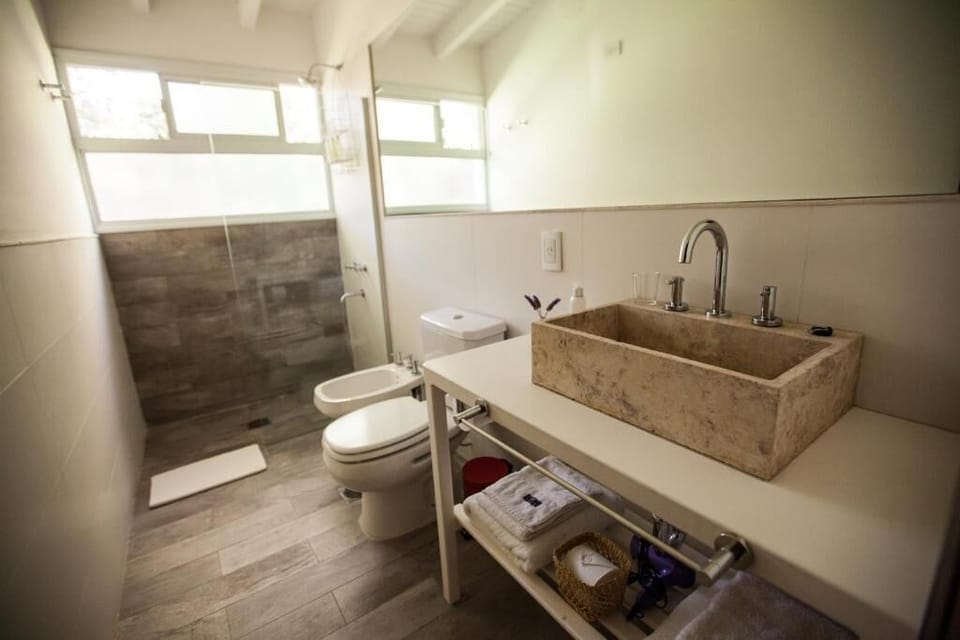 Superior Double Room, Patio | Bathroom | Shower, free toiletries, hair dryer, bidet