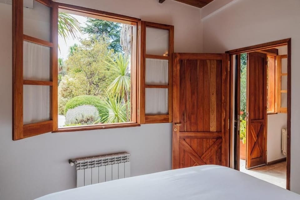 In-room safe, iron/ironing board, free WiFi, bed sheets